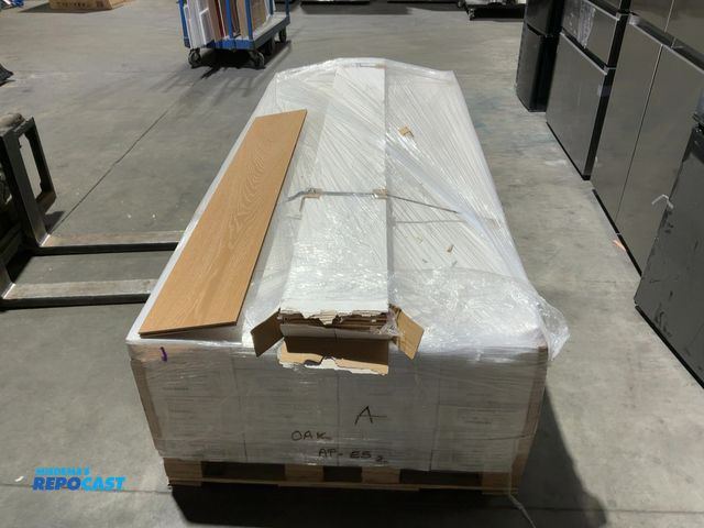 Lot 2-62486 - (21) boxes of Premium Hardwood Oak Flooring. 5/8” x 8.6” x random length to 82”.