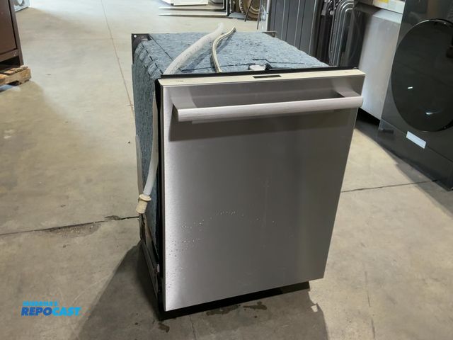 Lot 2-45895 - Scratch & Dent Bosch SHX78DC5N/39 Dishwasher