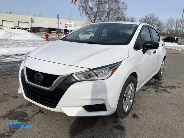 Lot 2-43529 - 2021 Nissan Versa S CVT Sedan FWD
