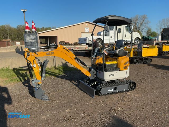 Lot 2-43691 - 2026 SDLANCH  ME20 Diesel Mini Excavator