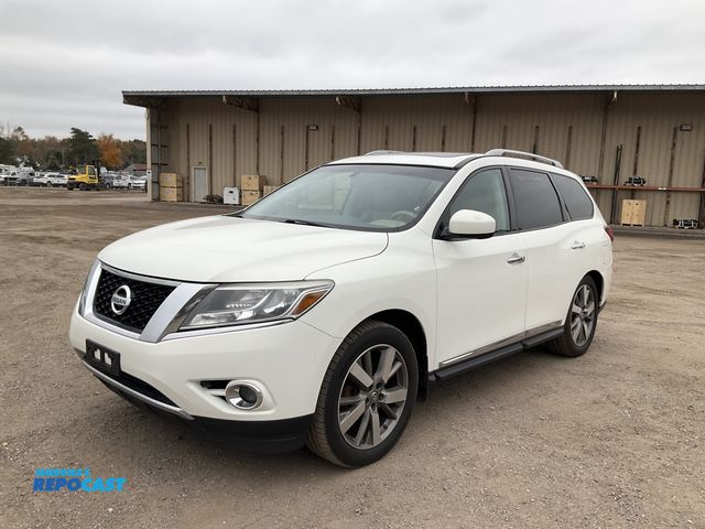 Lot 2-31902 - 2014 Nissan Pathfinder Platinum 4WD SUV 4x4