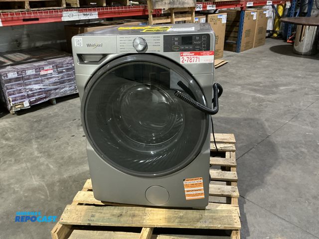 Lot 2-78771 - Electric Whirlpool WFW5720RR0 Washer