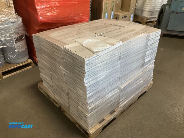 Lot 2-77146 - Approx (176) Boxes of Pharmacool 3000G Medical Grade Ice Packs
