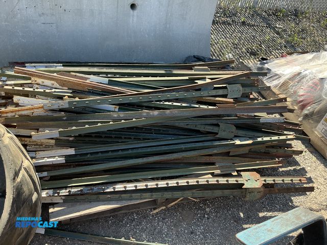 Lot 2-75305 - Skid lot of Metal Fence Posts
