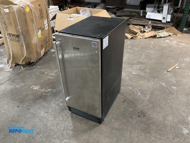 Lot 2-18073 - Vevor IMD50BI Ice maker