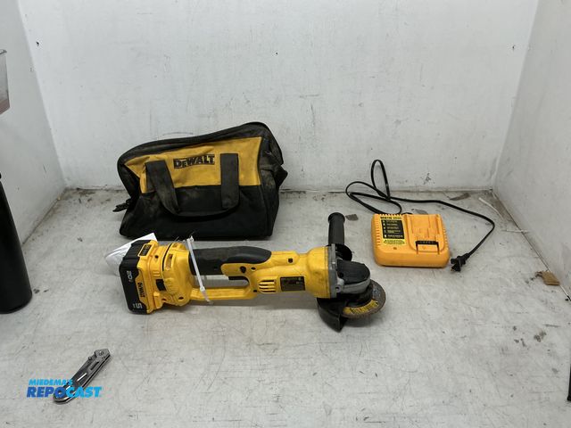 Lot 2-25250 - Lot of (1) Dewalt DC411 Cordless Cut off Tool 4 1/2 in Heavy Duty w/ (1) DCB118 12v/20v Max Lithium ...