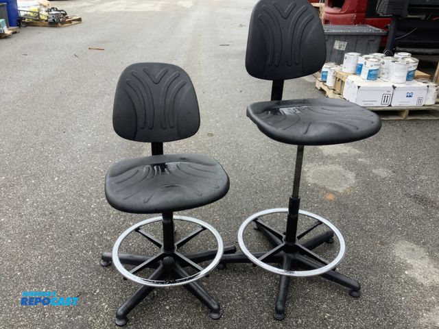 Lot 2-27939 - Lot of (2) high desk chairs, adjustable in nice shape, used condition