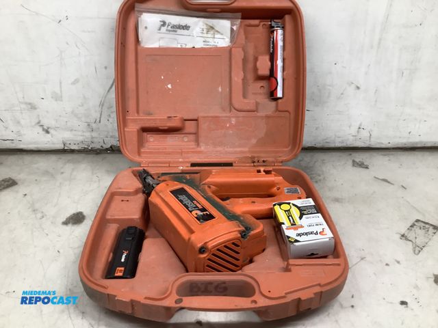 Lot 2-99175 - Paslode IMCT Cordless Utility framing nailer
