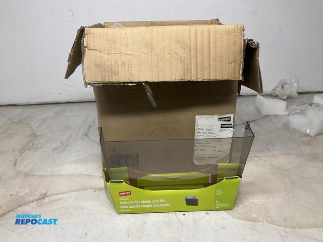 Lot 2-24379 - Box of 3 unbreakable single wall file