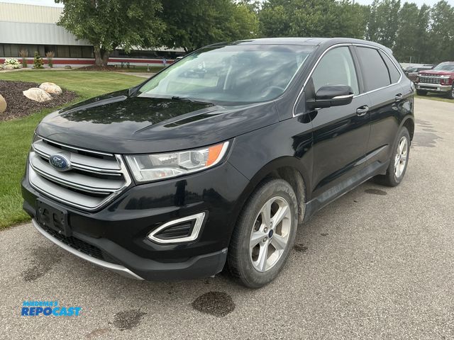 Lot 2-18002 - 2016 Ford Edge Titanium AWD SUV AWD