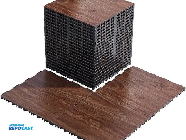 Lot 2-24689 - VEVOR dance flooring.