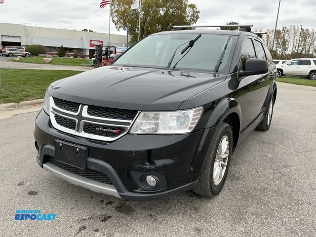 Lot 2-69331 - 2017 Dodge Journey SXT SUV FWD