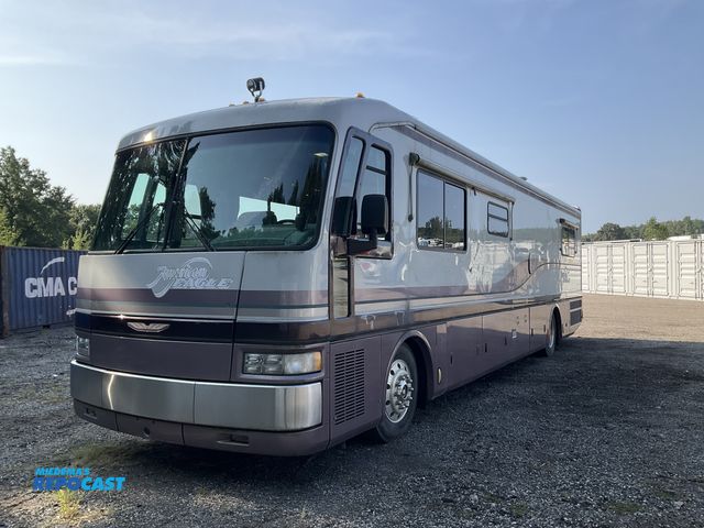 Lot 2-71060 - 1995 Fleetwood American Eagle AF39 Class A Motorhome RWD
