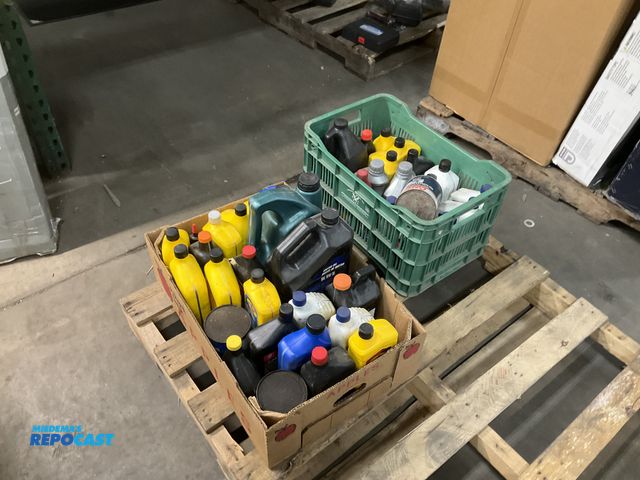 Lot 2-35551 - Lot of various types of motor oil.