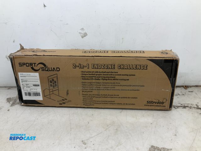 Lot 2-77957 - Sport Squad 2-in-1 end zone challenge, dual game set with football and disc toss