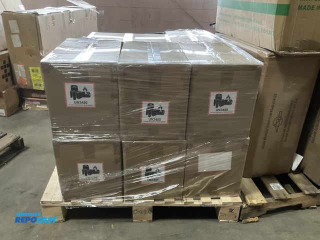 Lot 2-17032 - Skid Lot of multiple boxes of Jomgand JQ2500 Jump Starters - most units are defective/for parts per ...