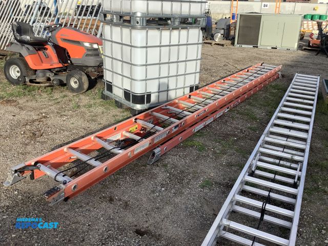 Lot 2-27868 - Werner 40ft adjustable ladder and Werner 16ft ladder (Orange)