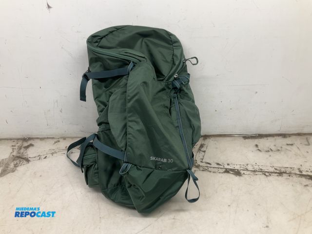 Lot 2-74059 - Skarab 30 hiking backpack