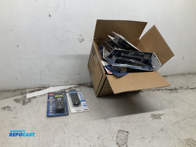 Lot 2-92516 - Lot of asst. Remotes - over 25 including RCA universal platinum pro and terk universal ultra slim