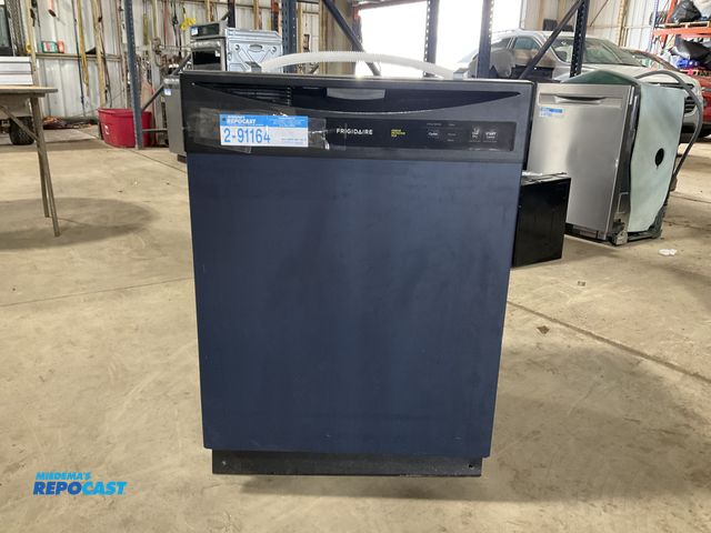 Lot 2-91164 - Scratch & Dent Frigidaire  FDPC4221AB3A Dishwasher