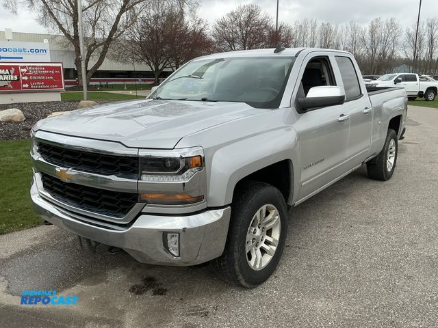 Lot 2-53531 - 2016 Chevrolet Silverado 1500 LT Double Cab Short Box Other Pickup Truck 4x4