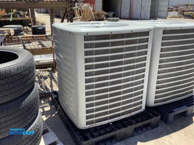Lot 2-75462 - GMC VSX140601AE Air conditioning unit