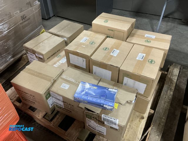 Lot 2-63141 - New Microflex ansell box of 50 medium non-sterile single use disposable blue medical gloves