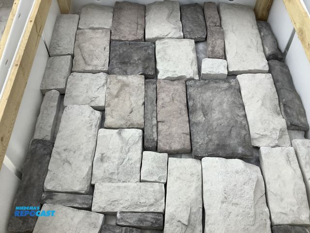Lot 2-77117 - cultures stone 100 sq ft