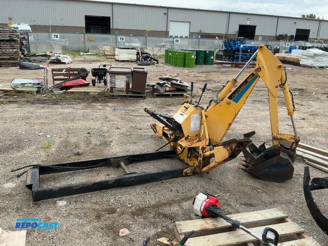 Lot 2-37011 - Cub Cadet 407 3-Point Hitch Backhoe Attachment