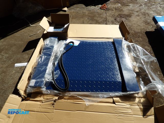 Lot 2-53060 - New Adam Equipment Digital Platform scale, 1,100 weight capacity, 0-1/4" x 31-5/8" x 23, 10' cord le...