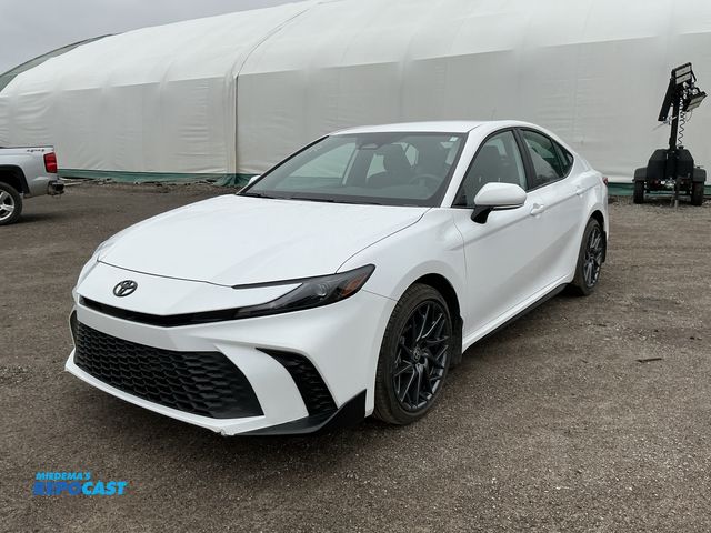 Lot 2-21147 - 2025 Toyota Camry Hybrid SE AWD Sedan Hybrid AWD