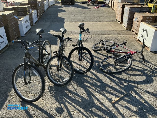 Lot 2-76637 - (4) assorted Bikes