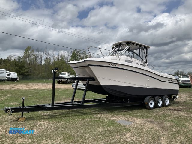 Lot 2-61282 - 1997 GradyWhite F26 26' Open Bow Cuddy Cabin Boat Power Catamaran