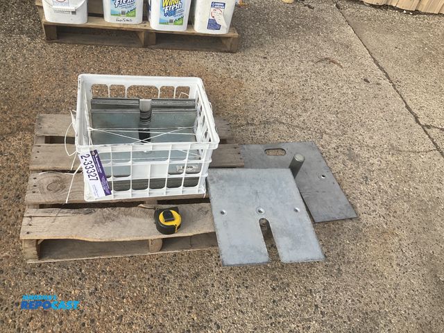 Lot 2-33327 - (24) half bases and (2) misc bases for pipe drapes, used, half bases are 14” x 8”