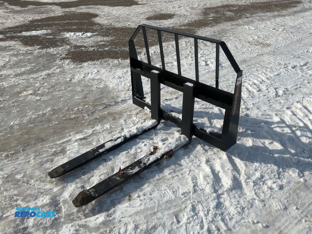 Lot 2-42504 - New Tomahawk 42” Forks Skid Steer Attachment