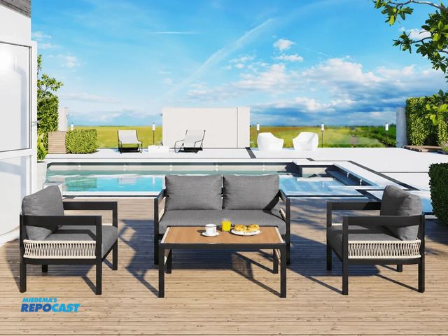 Lot 2-96474 - Brand New Outdoor Patio 4pc Sofa, Grey, N711P257455E