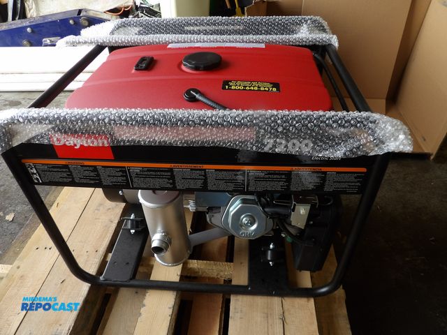 Lot 2-53329 - New in Bex Dayton Portable Generator. Conventional, Gasoline 7200 w Running
13,400 w starting 120/24...