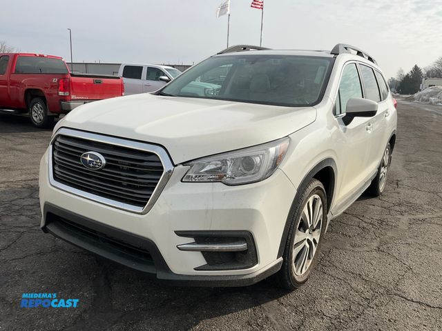 Lot 2-92608 - 2020 Subaru Ascent Premium w/7-Passenger Sporty Pkg SUV AWD