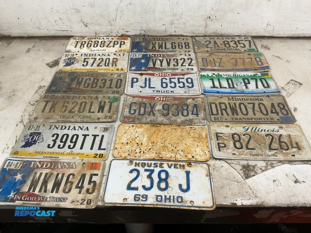 Lot 2-96092 - Lot of old license plates, Michigan, Indiana, Illinois, Minnesota, Maine, and Ohio