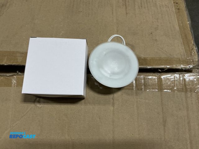 Lot 2-76269 - Box of ITC 81230-NS RV LED Puck Lights.