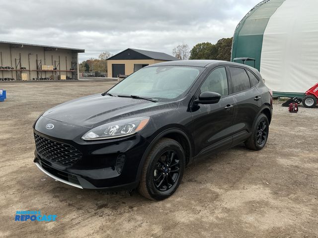 Lot 2-71269 - 2020 Ford Escape Hybrid SE Sport AWD SUV AWD