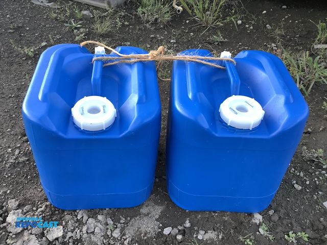 Lot 2-33127 - 2 4 gallon blue plastic containers, clean inside