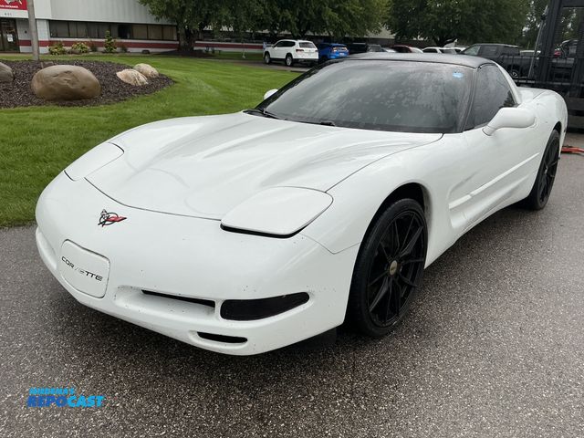 Lot 2-45087 - 1997 Chevrolet Corvette Coupe RWD