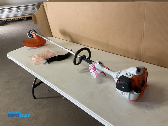 Lot 2-23152 - New Stihl FS 56 RC String Trimmer