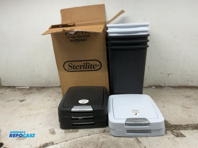 Lot 2-94348 - Sterilite 7.5 Gallon Touch-Top Waste Basket #1043 5pc., 3 Black and 2 White