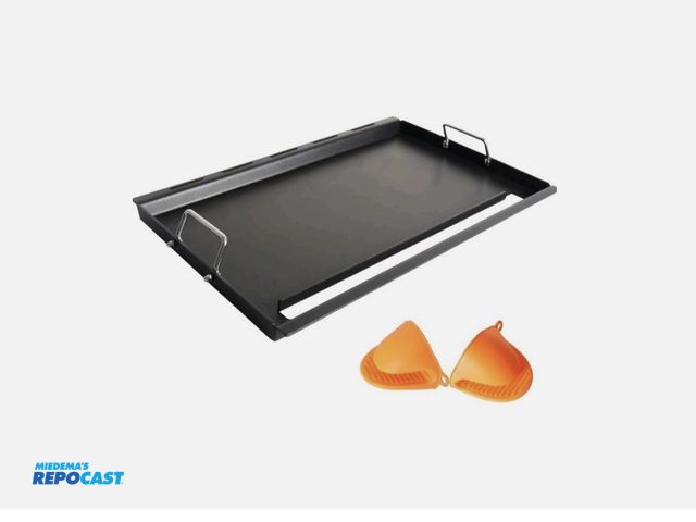 Lot 2-19968 - MOASKER full-size Gr…Genesis ll 300 Grills