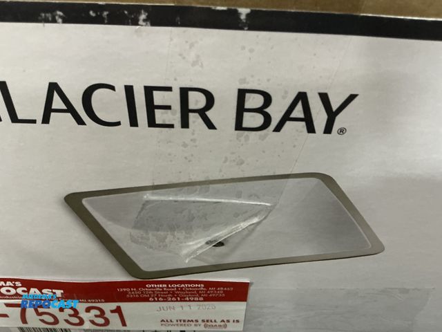 Lot 2-75331 - Glacier Bay 924 045 Bath sink  Undermount ceramic measures
