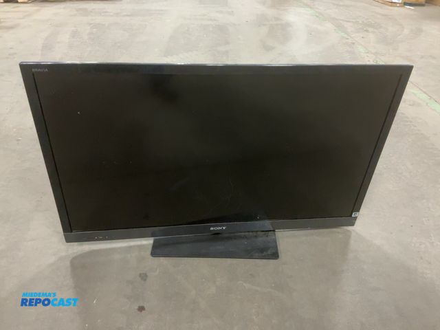 Lot 2-63342 - Sony KDL-46EX523 Bravia Television with Stand