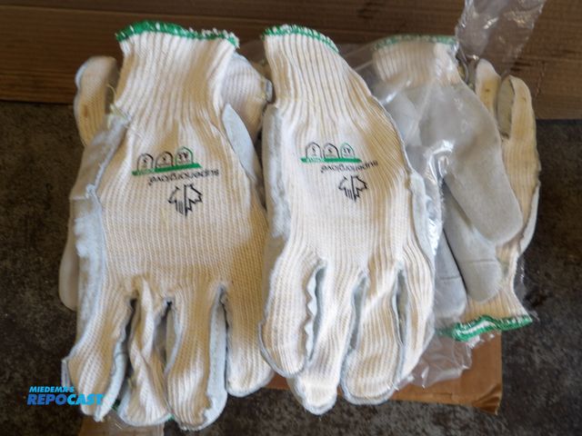 Lot 2-53062 - Lot of (12) new cool grip XL superior gloves, XL