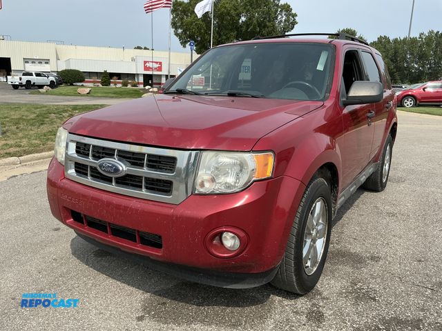 Lot 2-99608 - 2010 Ford Escape XLT SUV FWD